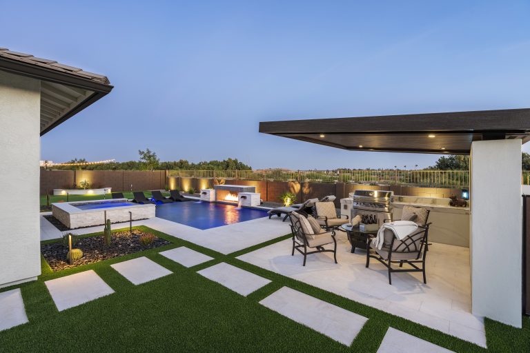 9 Amazing Arizona Backyard Ideas with a Pool